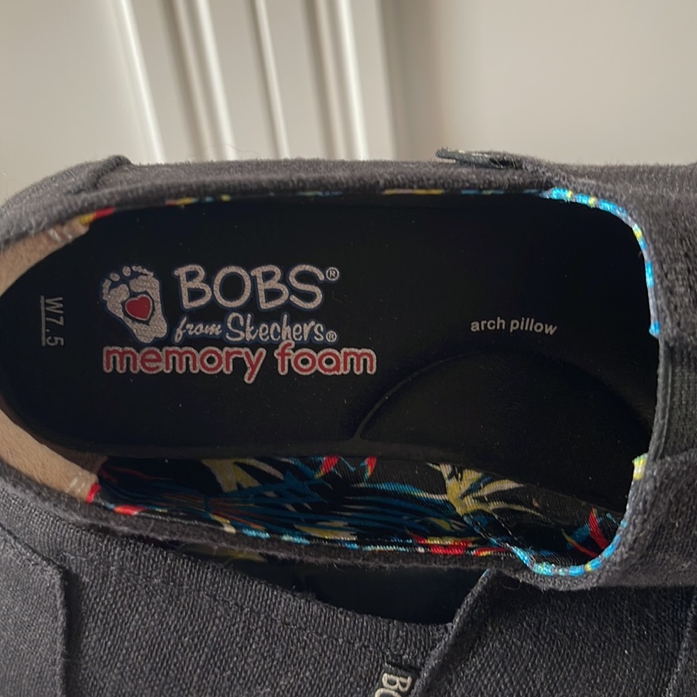 BOBS Shoes - Picture 4 of 5